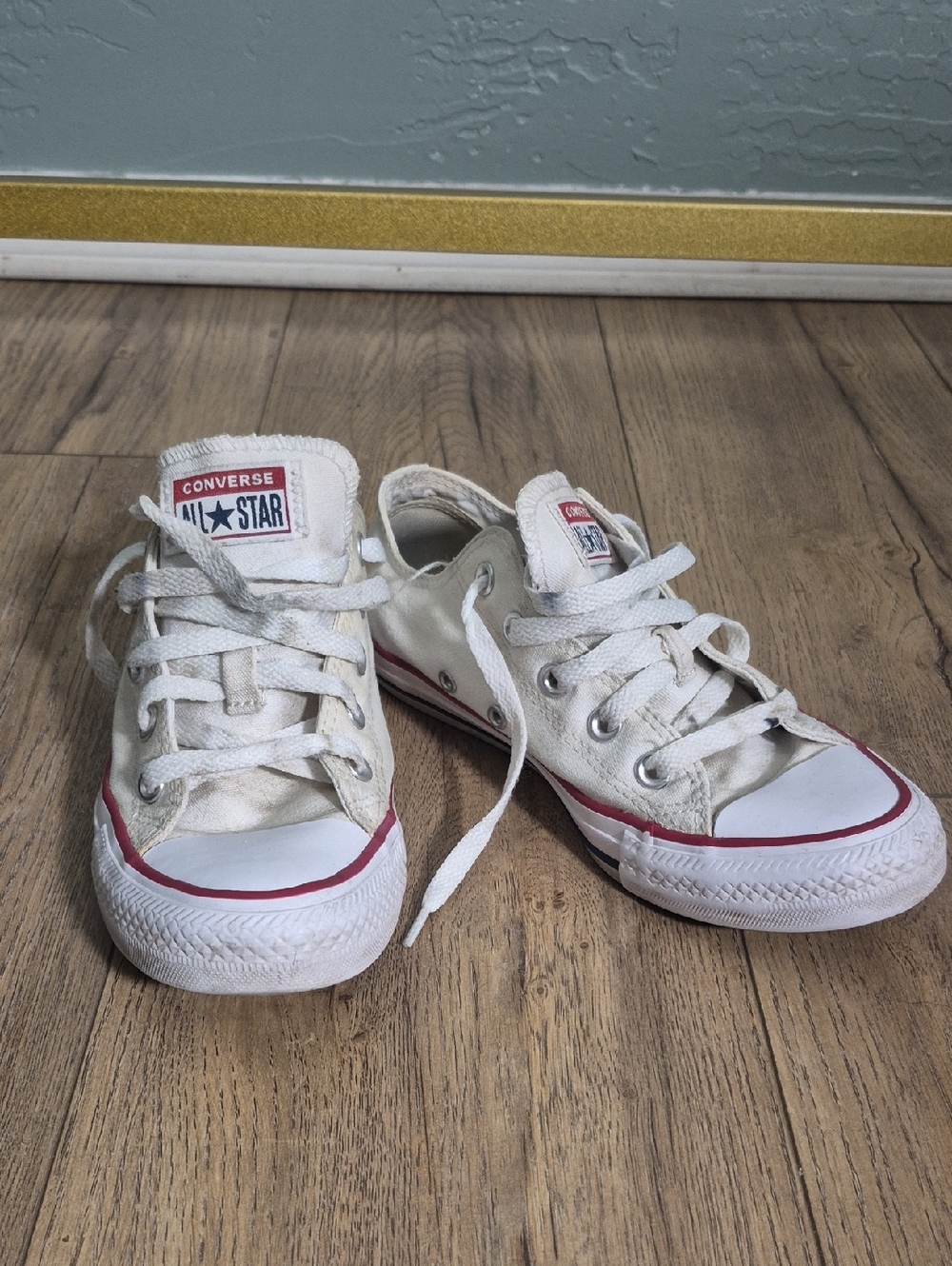 Converse White Low-Top Sneakers with Red Trim